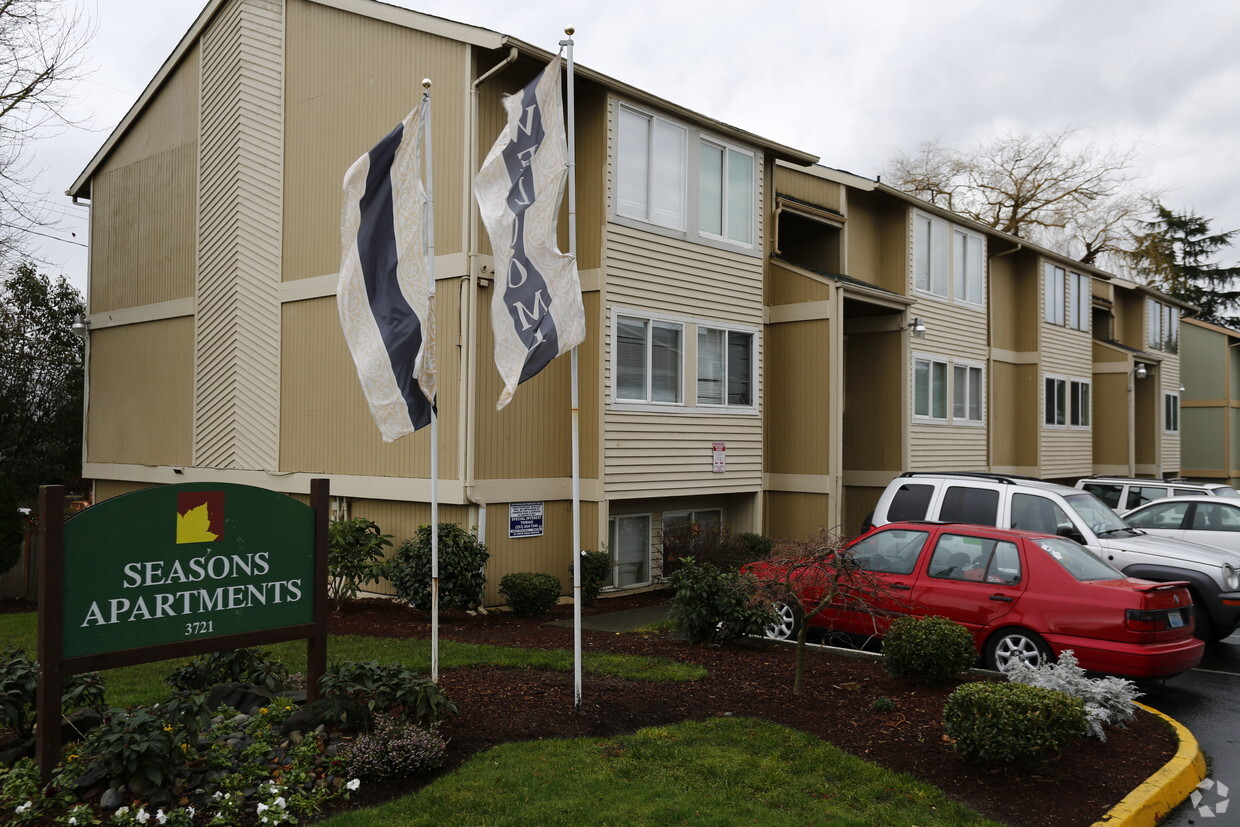 Ground Floor Completely Renovated 2 Bed/1 Bath in Tukwila (UNPUBLISHED)